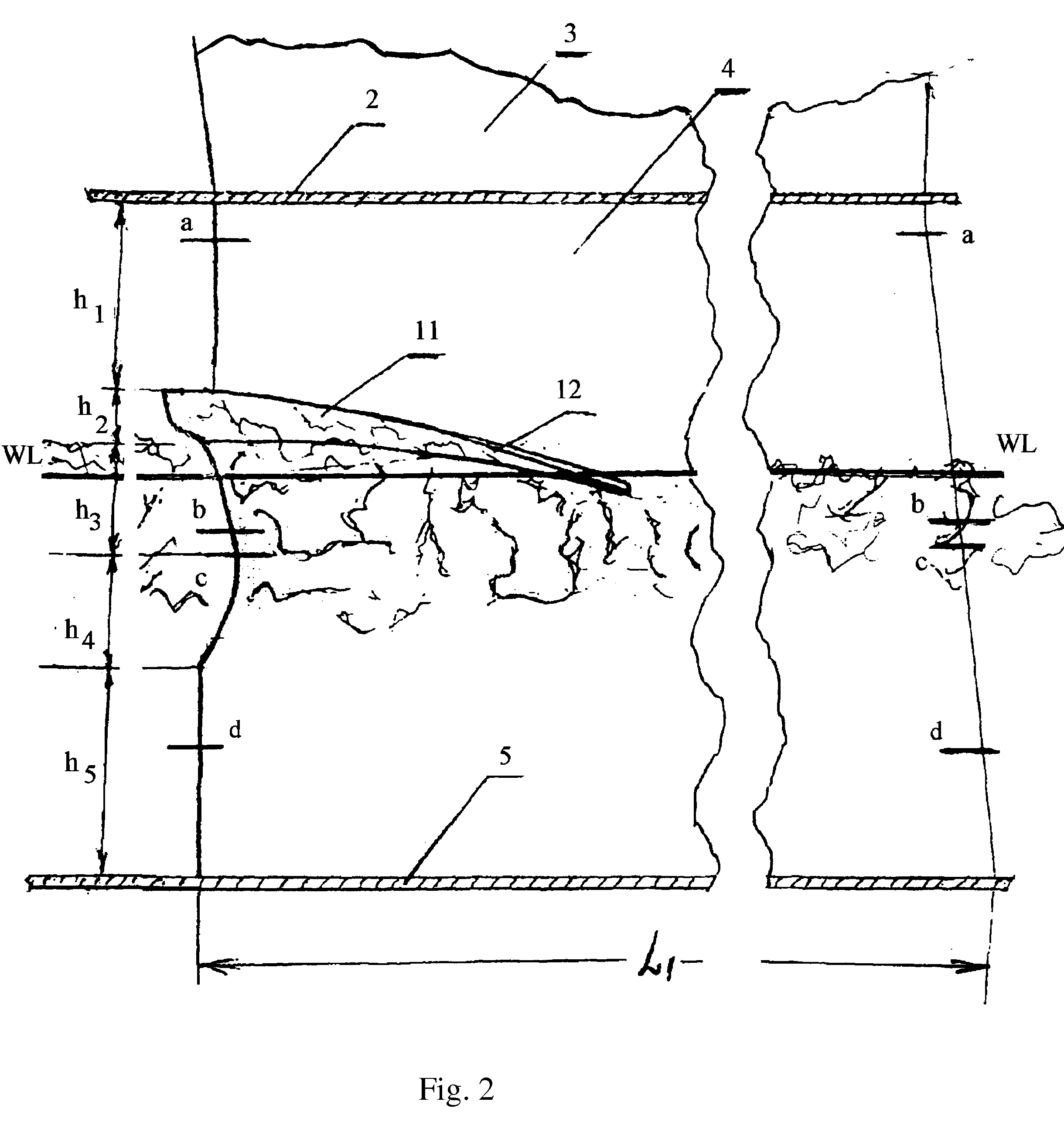 Arctic heavy-tonnage carrier and ice-resistant pylon for connecting the ship underwater and above-water bodies