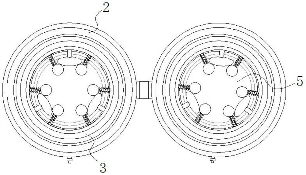 Space-saving breast nursing device for obstetrical nursing and use method thereof