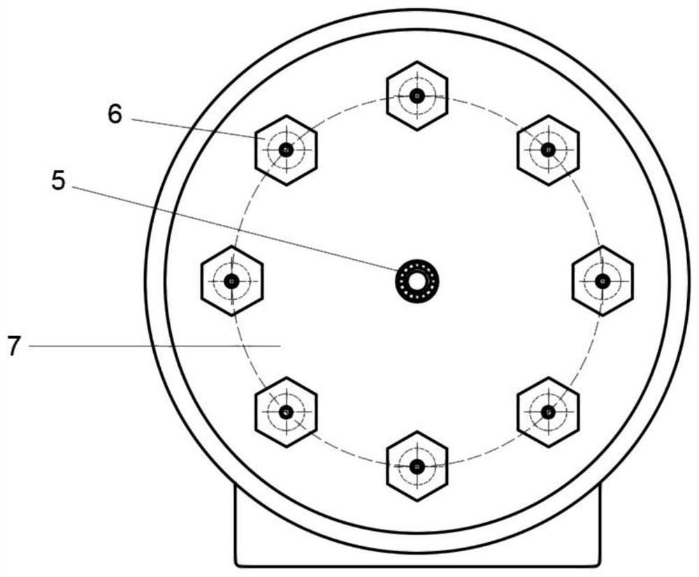 Optical fiber penetrating disc capable of realizing automatic switching of multiple paths of optical fibers