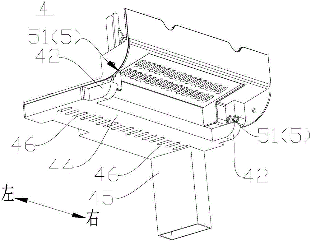 Ice making machine and refrigerator with same