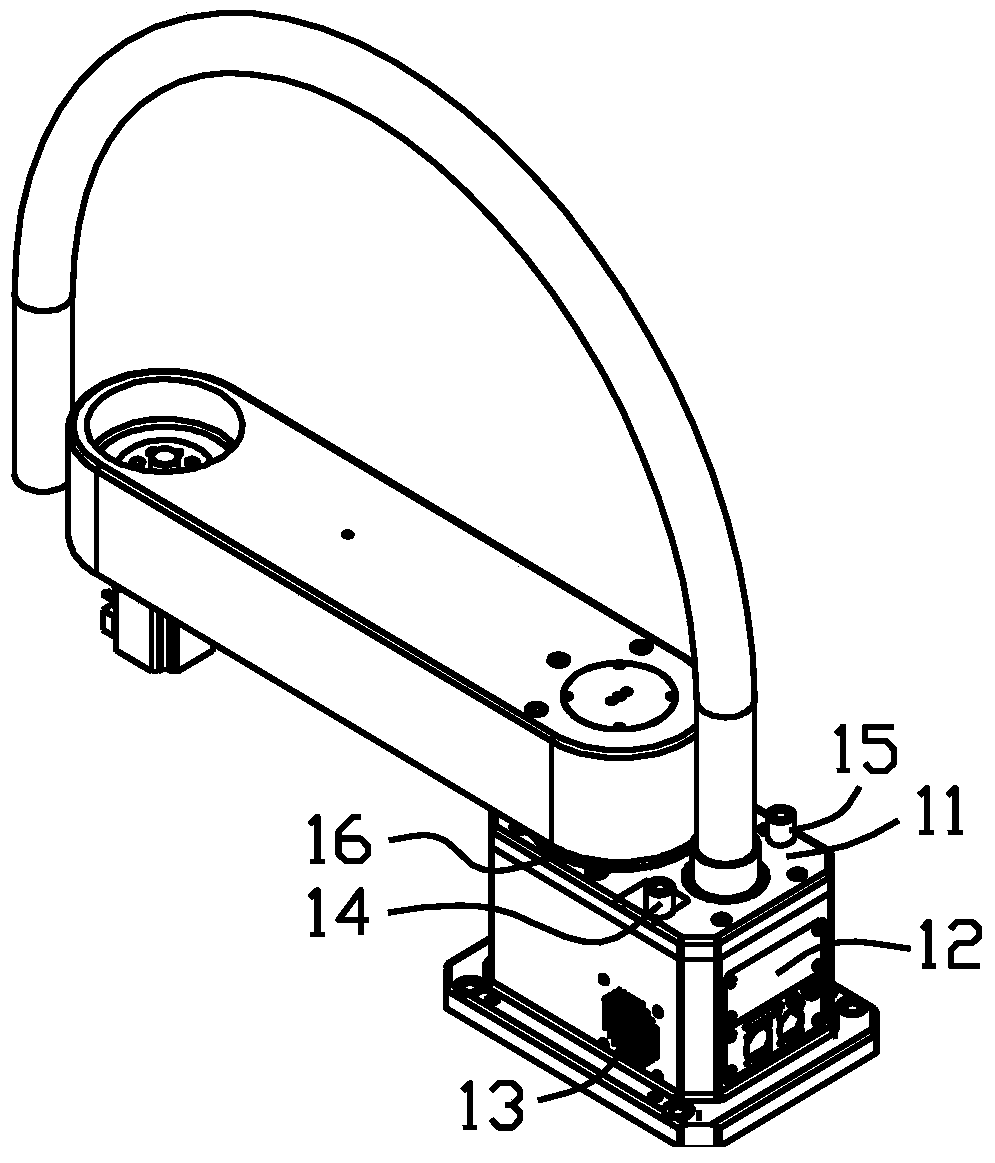 An automatic screw-tightening device