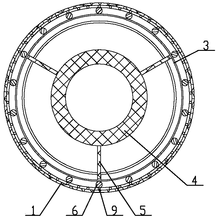 Micro-pressure filtering device in front of pump