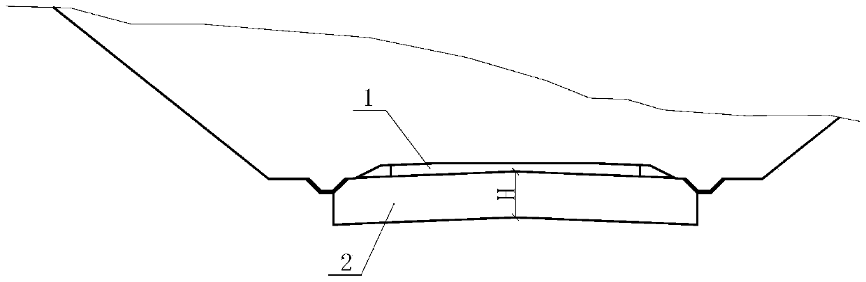 Determination method of minimum replacement thickness of basement of expansive rock-soil cutting and low embankment