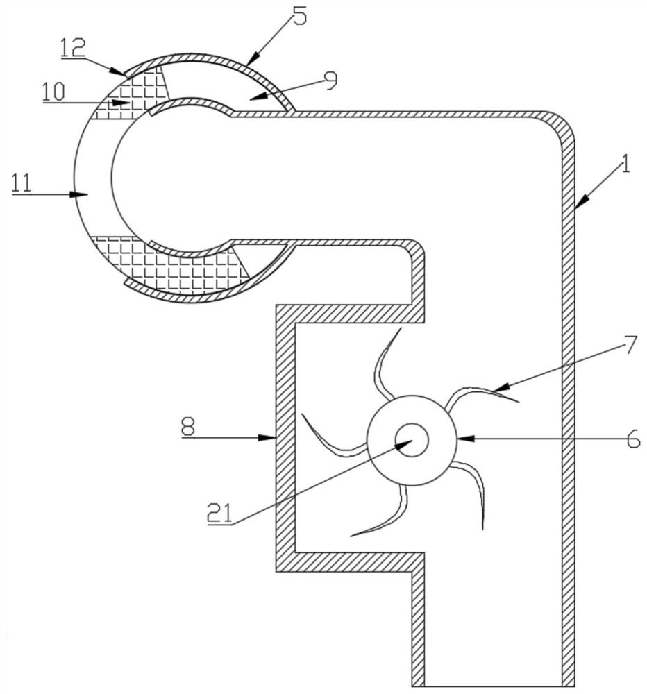 Spraying device for agricultural irrigation