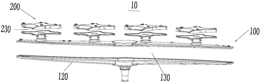 Spraying device of dish washing machine and dish washing machine