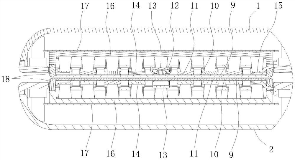 Hair straightener with heating plate capable of elastically bending and deforming