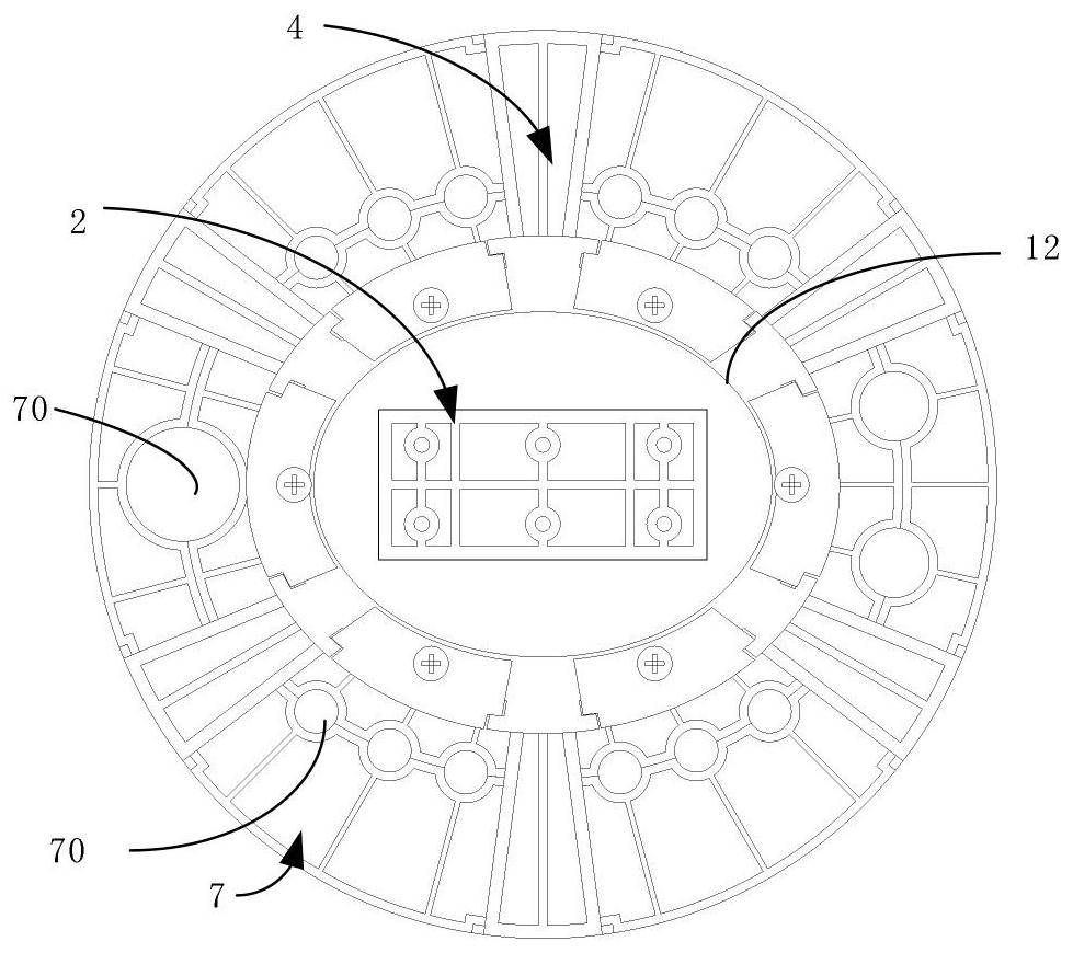 Extrusion device for sealing optical cable joint box and optical cable joint box