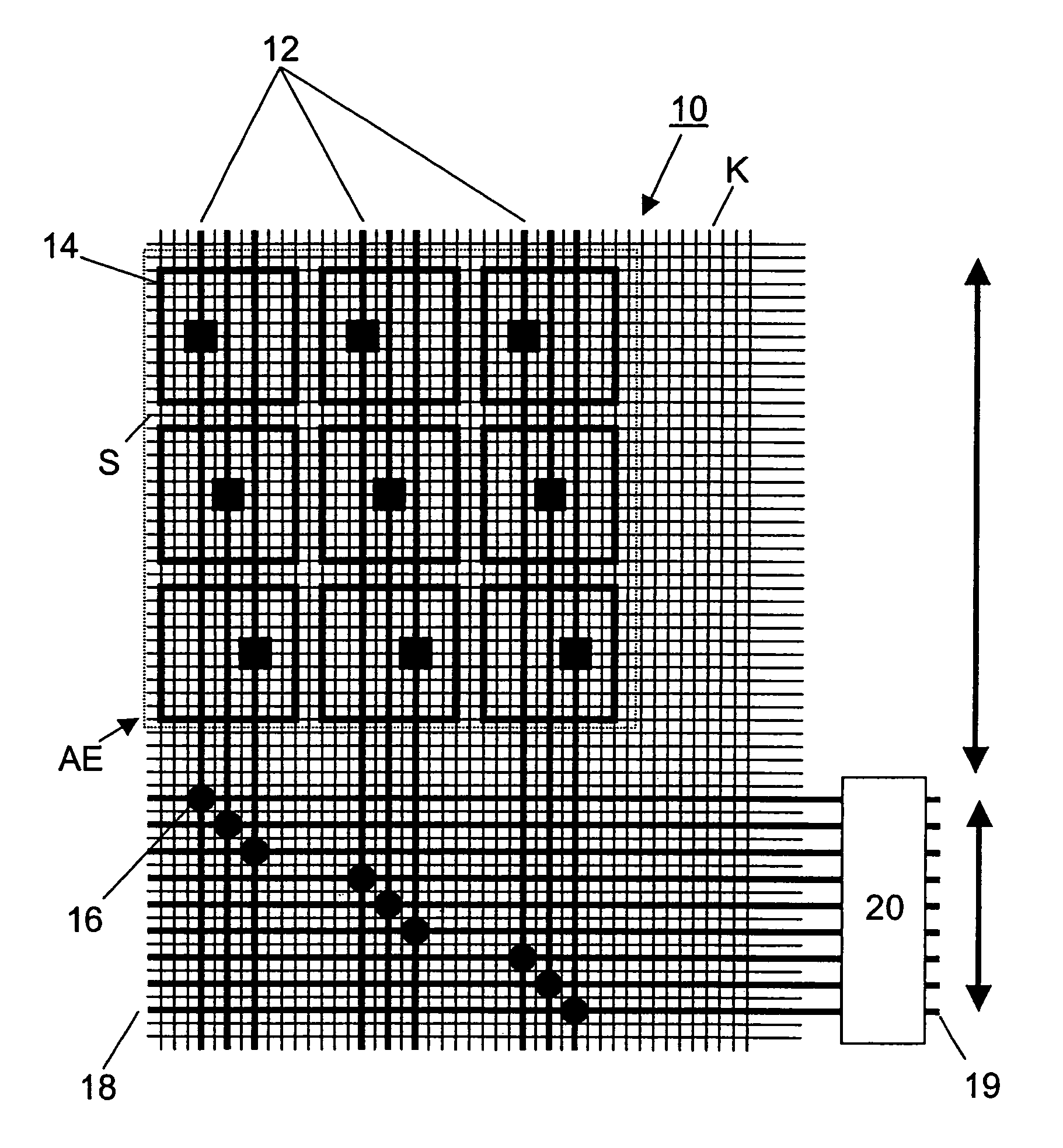 Keypad in textiles with capacitive read-out circuit