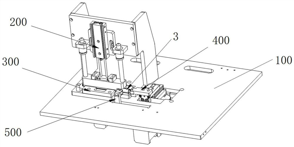 A ballpoint pen head automatic rolling film sticking mechanism