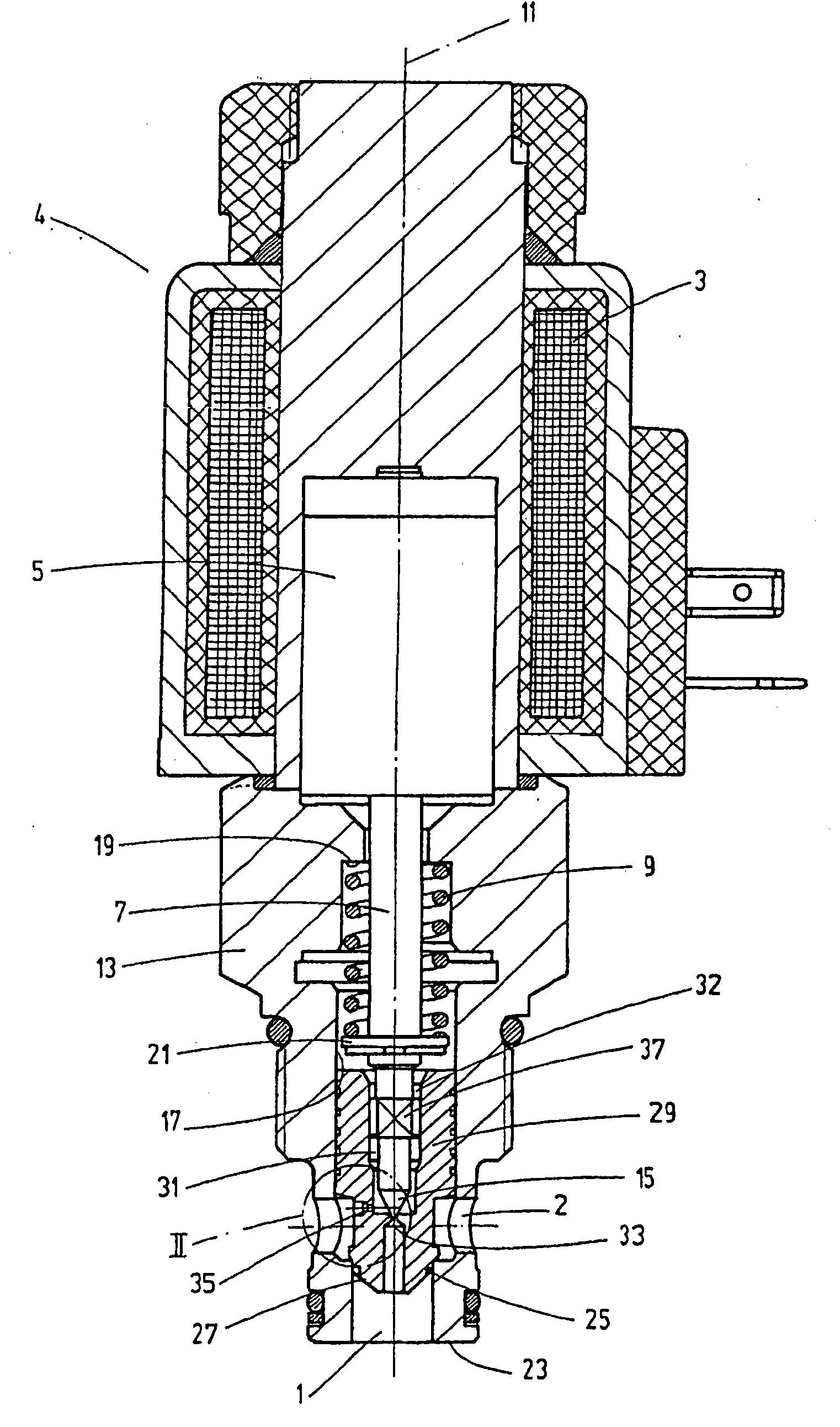 Piloted valve, particularly proportional throttle valve