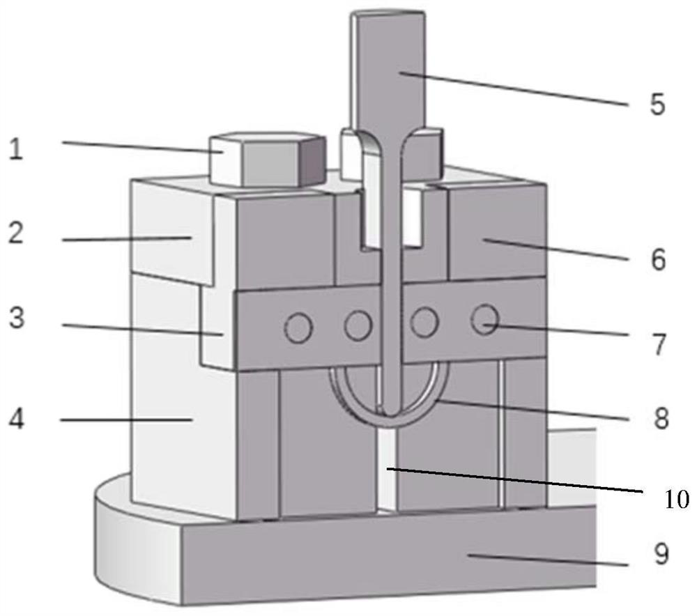 Method for Measuring Creep Mechanical Properties of Materials Using C-shaped Small Samples Supported