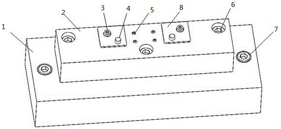 Combined clamp for machining holes in multiple faces through CNC and clamping method