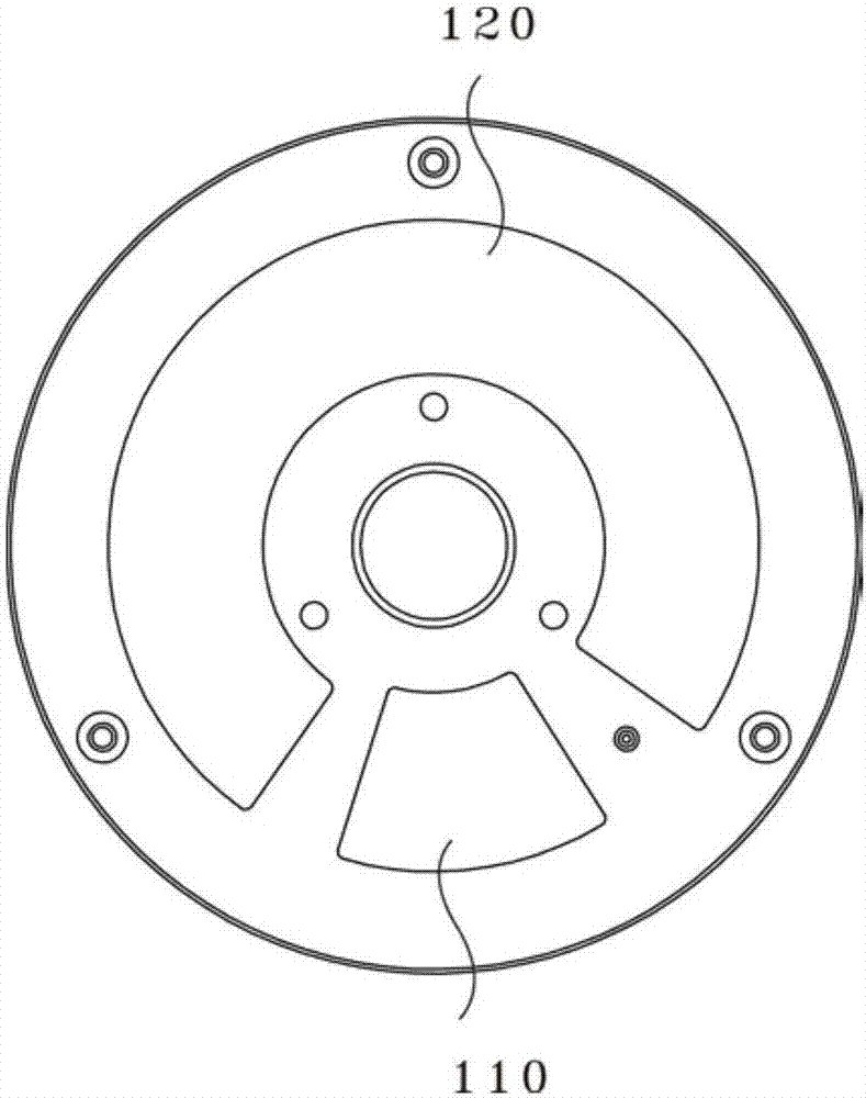 Differentiated-temperature-heating temperature metal bath and achievement method