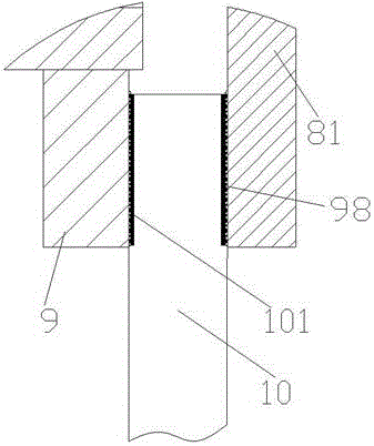 Sign mounting device for municipal roads