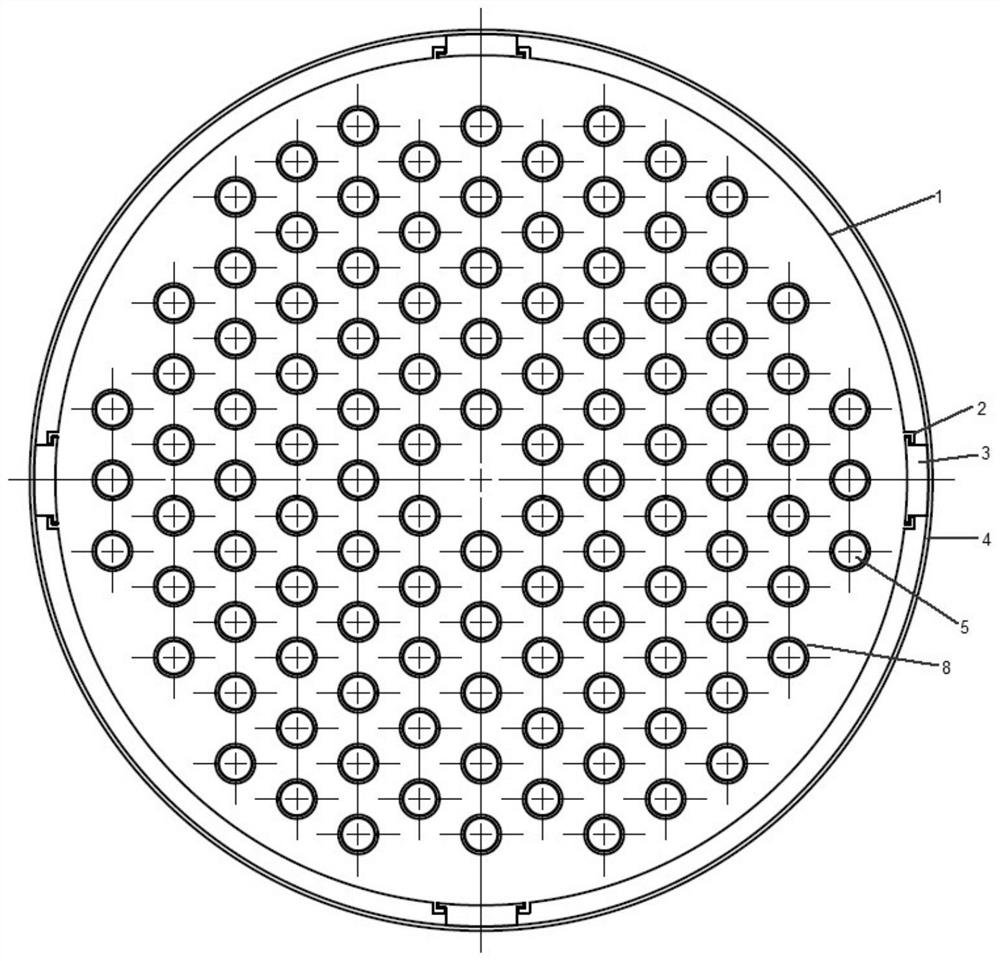 Critical experiment device and method for magnetically arranging neutron poison rods in contactless manner