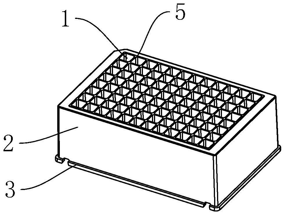 Deep-well plate with high nucleic acid extraction rate and preparation method of deep-well plate