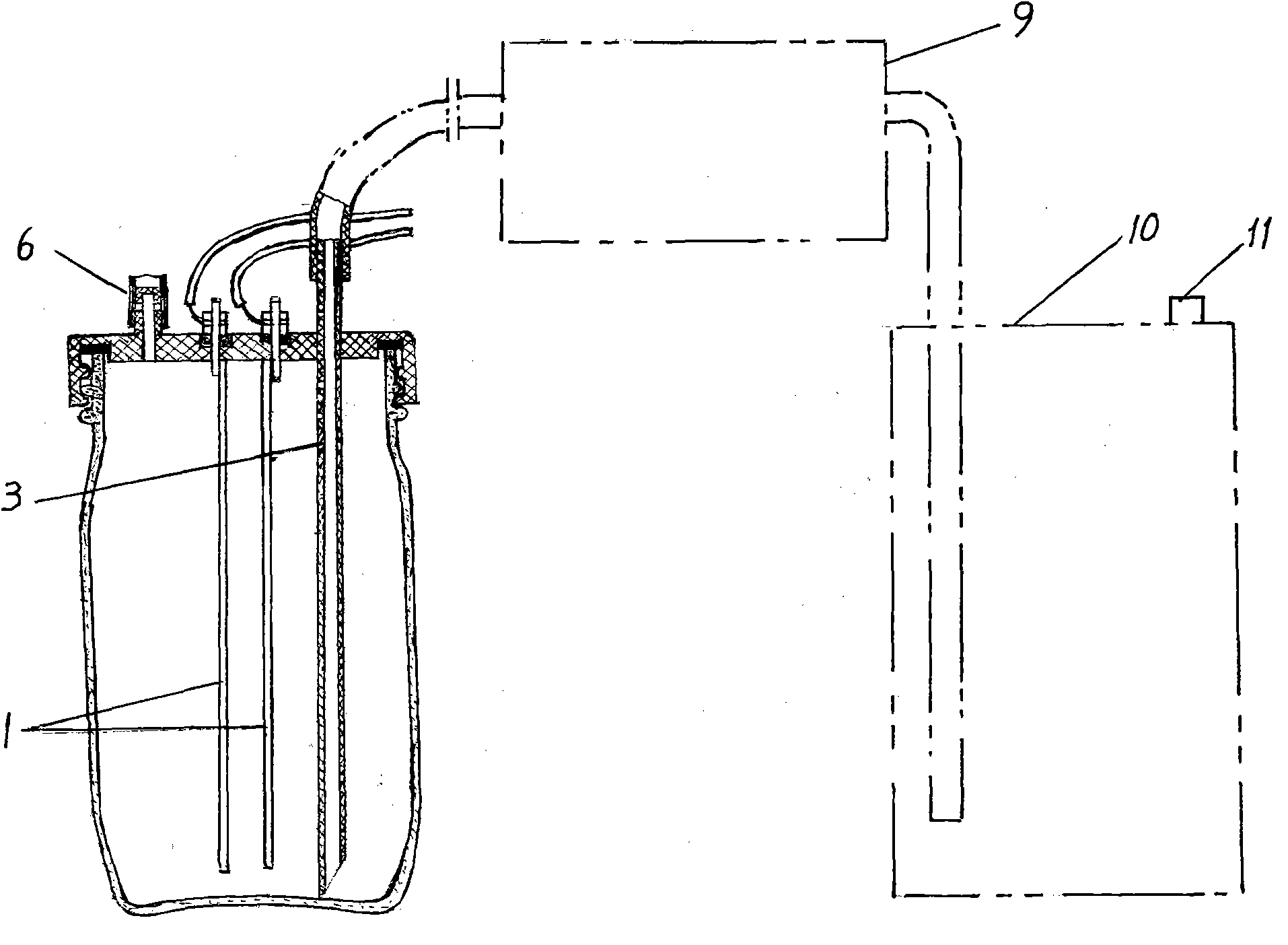 Pump-free electric hot water circulating device