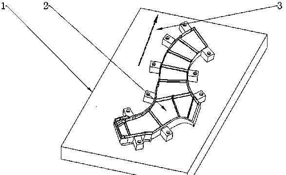 Low stress clamping method for lap joint of part by facing boss