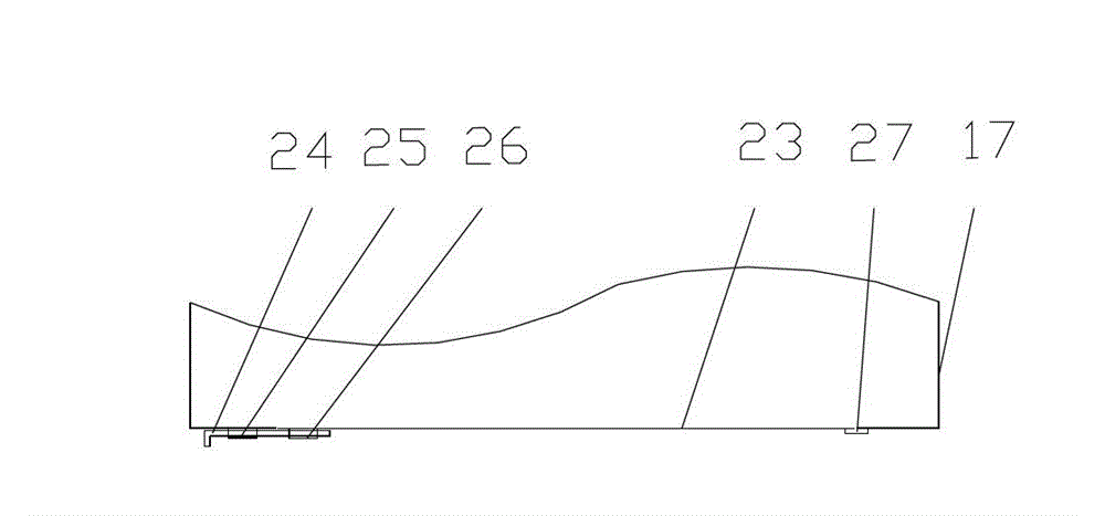 Liquid separating device capable of separating liquid from metal chip materials