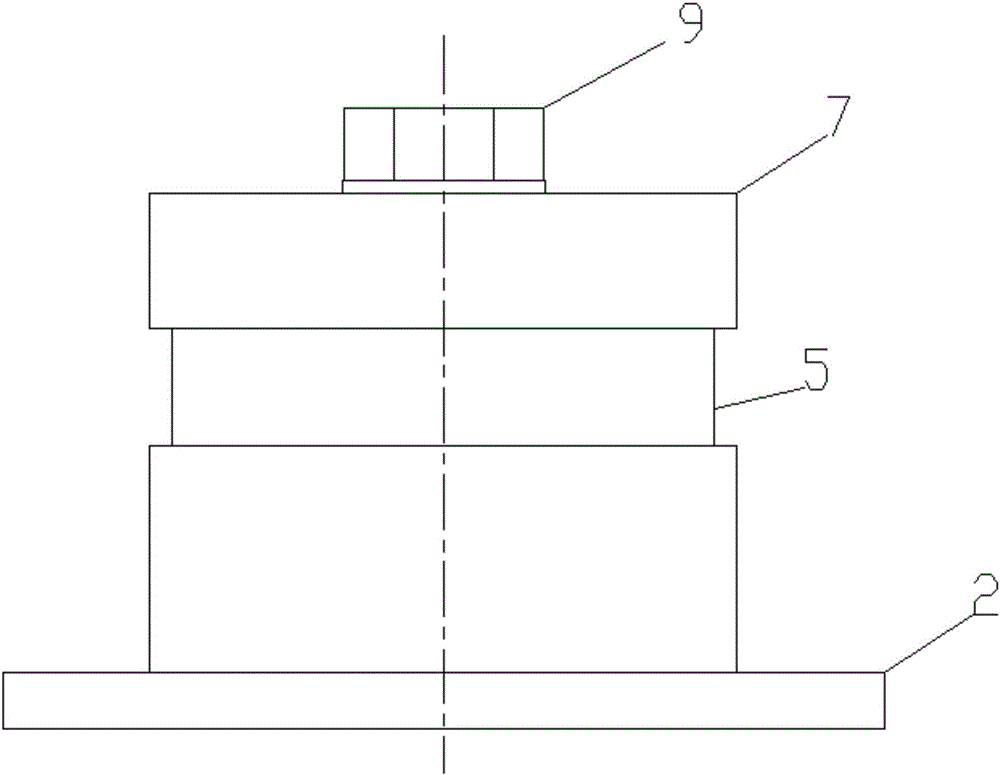 Resonance peak free vibration isolator and damping module thereof