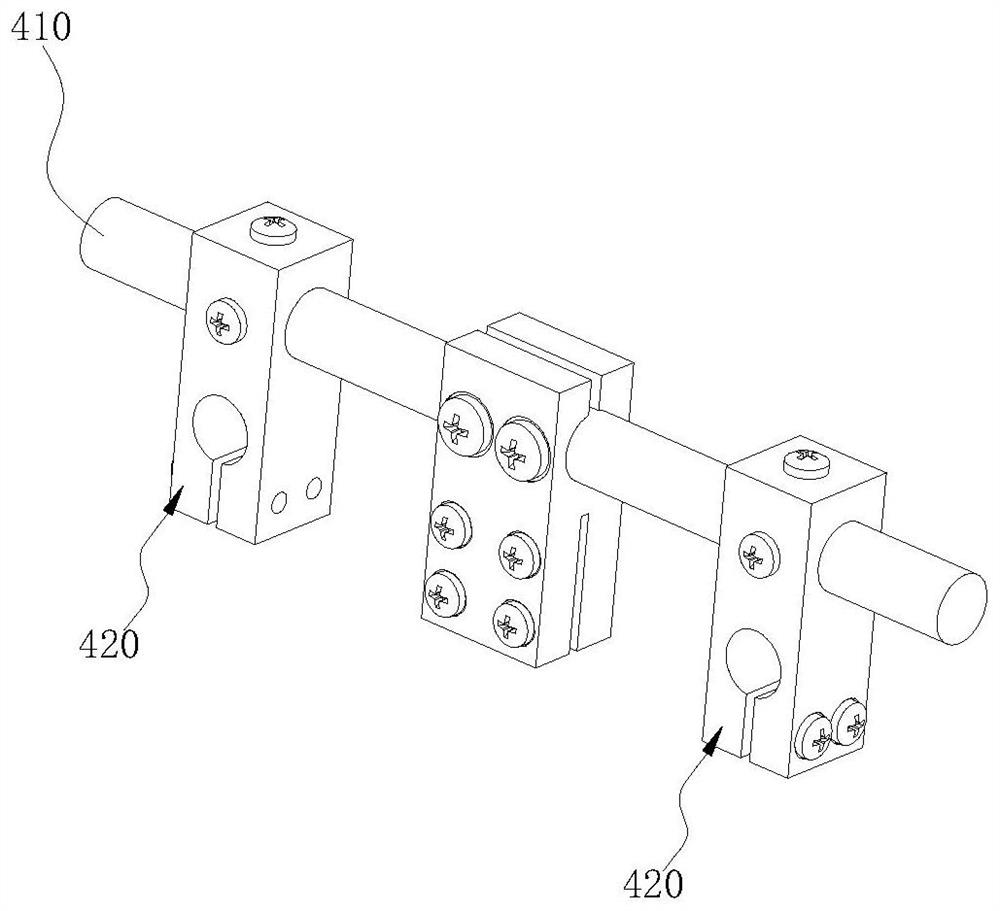 Clamping device and fixing mechanism for heat exchange tube