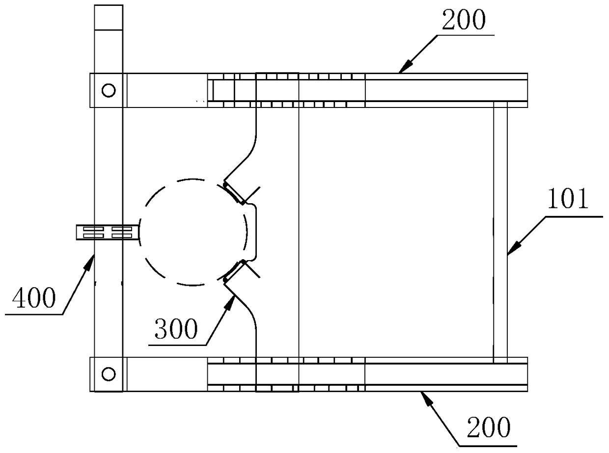 A multi-level guide bracket for oblique insertion and driving of ultra-long diameter piles