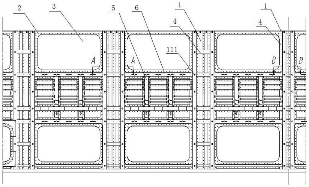 Multi-bending stand column and multi-bending stand column arrangement bearing light-weight side wall