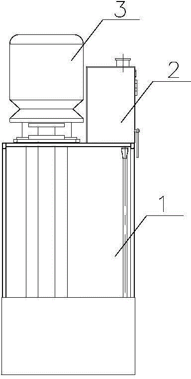 Skid-mounted device for circulating treatment of oil field well flushing flowback fluid and circulating treatment method for oil field well flushing flowback fluid