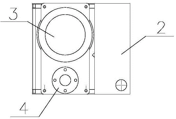 Skid-mounted device for circulating treatment of oil field well flushing flowback fluid and circulating treatment method for oil field well flushing flowback fluid