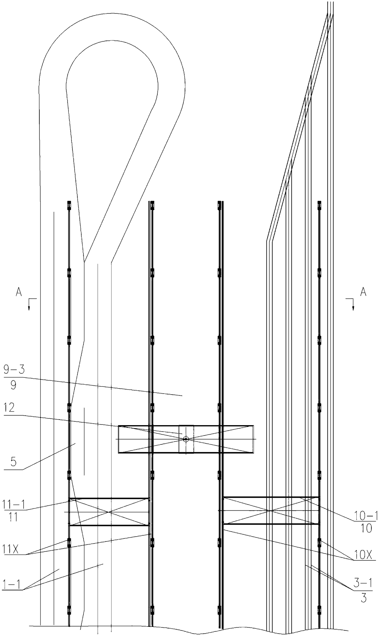 Railway container freight yard and delivery device thereof