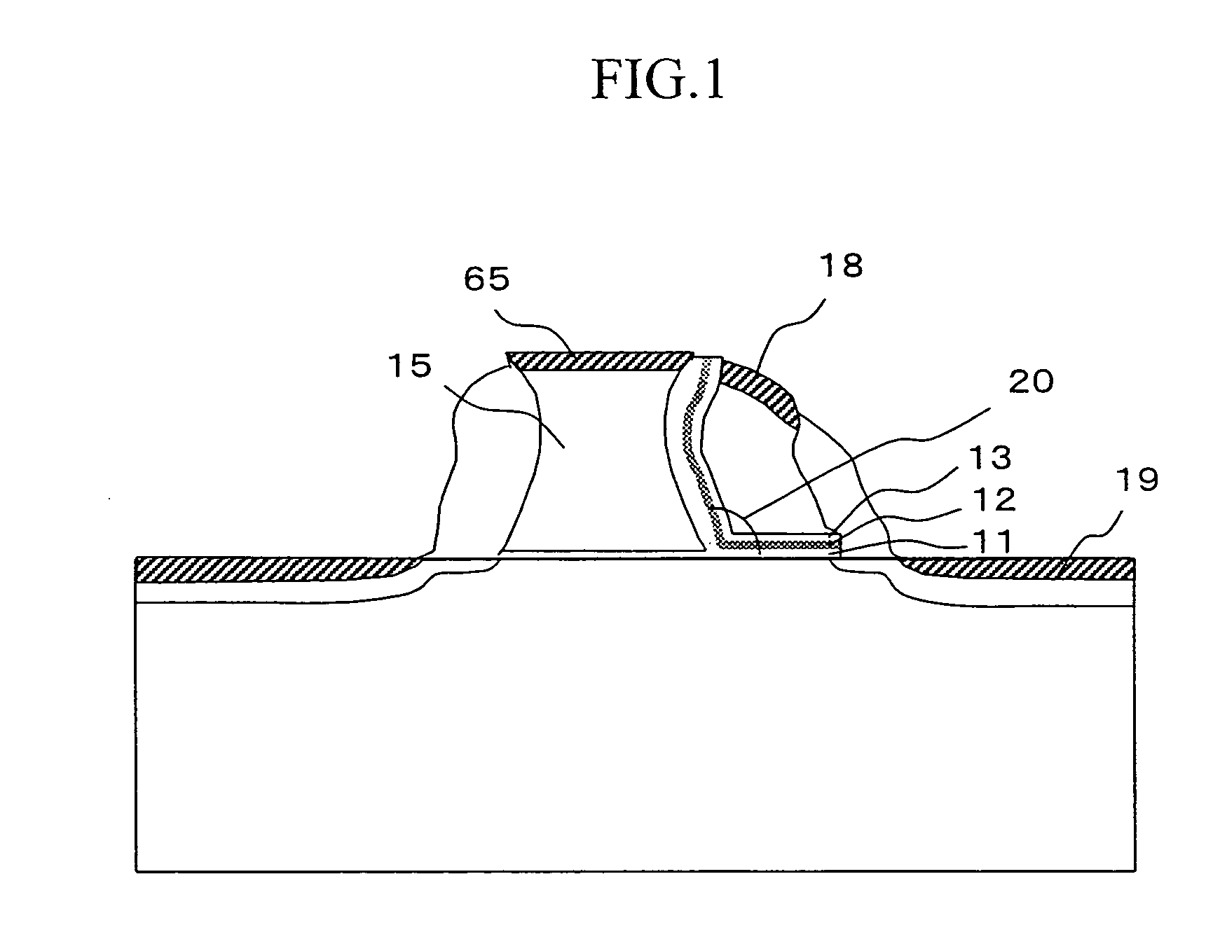 Nonvolatile semiconductor memory device with tapered sidewall gate and method of manufacturing the same