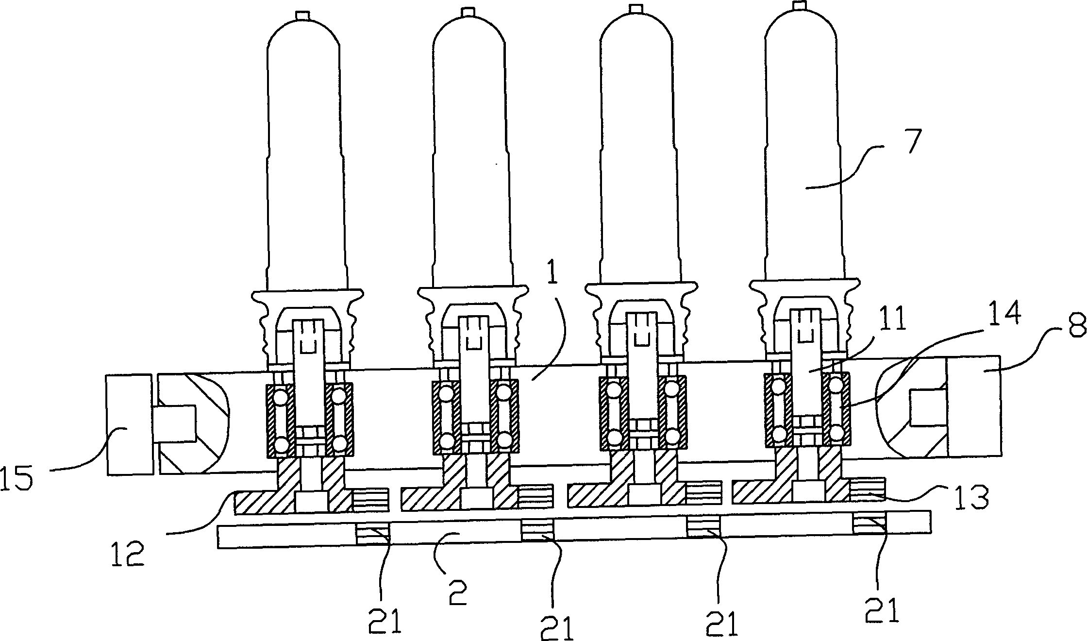 Bottle blank autorotation device of blowing bottle blank heating system