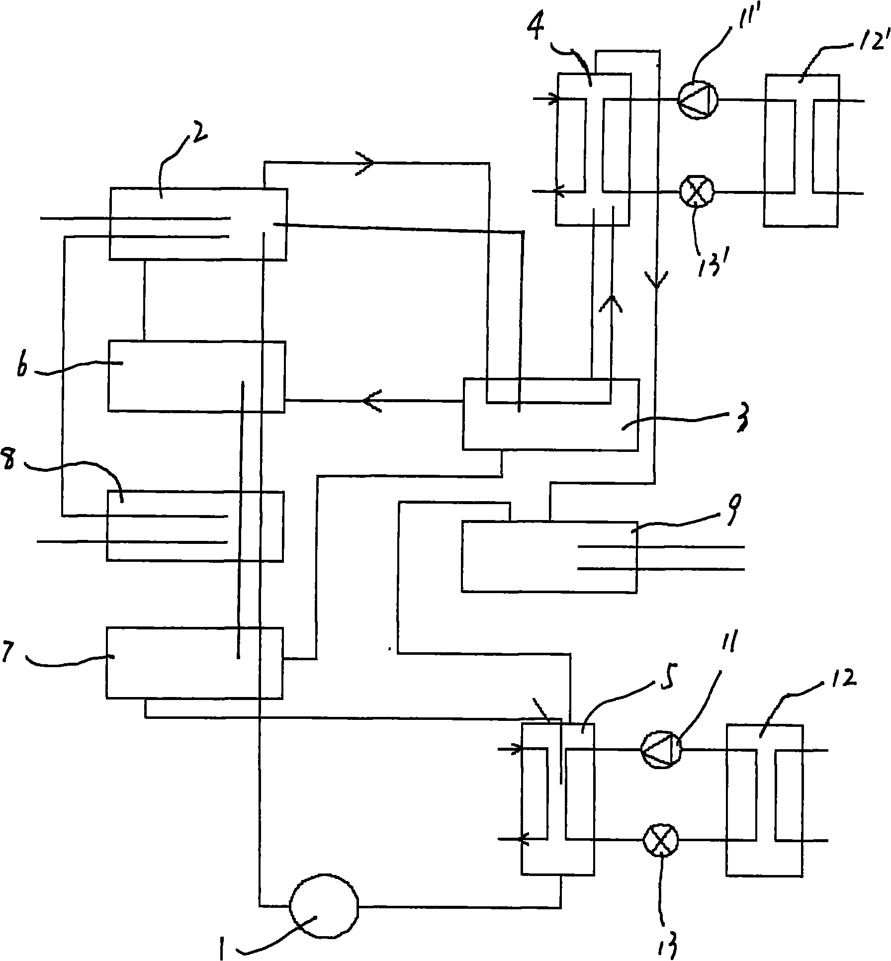 Lithium bromide refrigerating machine capable of recycling heat energy by utilizing heat pump