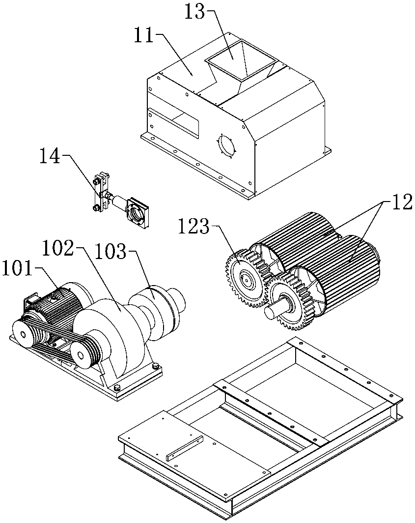 Extruding and pelletizing device for ceramic powder