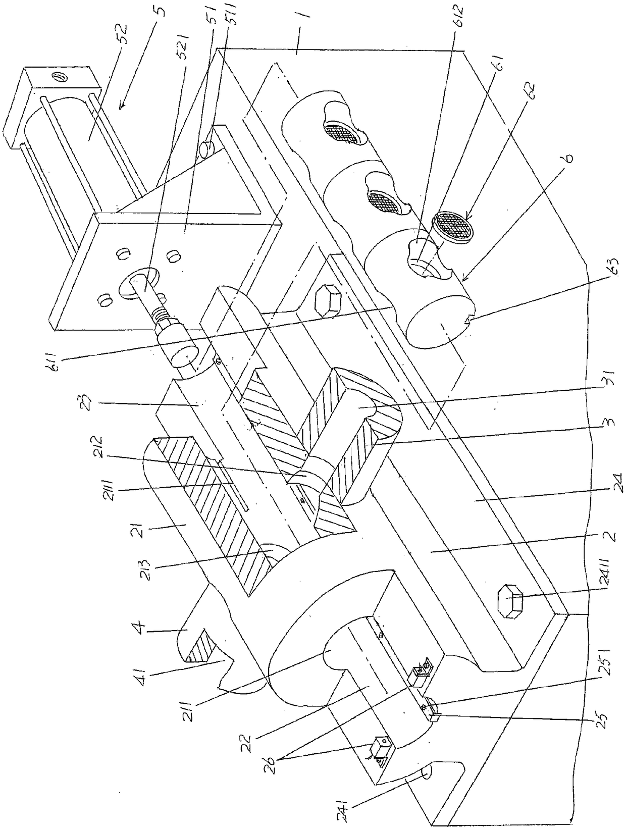 Spinning melt filtering apparatus