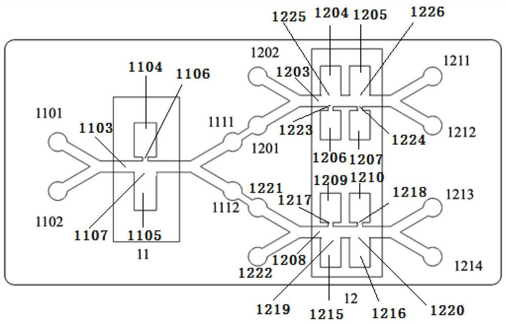 Dielectrophoresis and laser-induced breakdown spectroscopy combined ocean micro-plastic particle identification and detection device and method