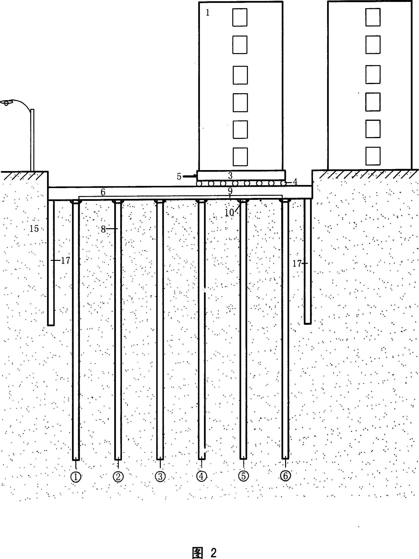 Method and device for building underground space structure for established building by using public land