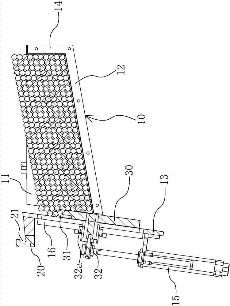 Shaft-like workpiece storing and feeding device