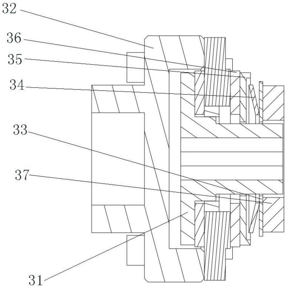 Efficient tightening device for quick coupling assembly