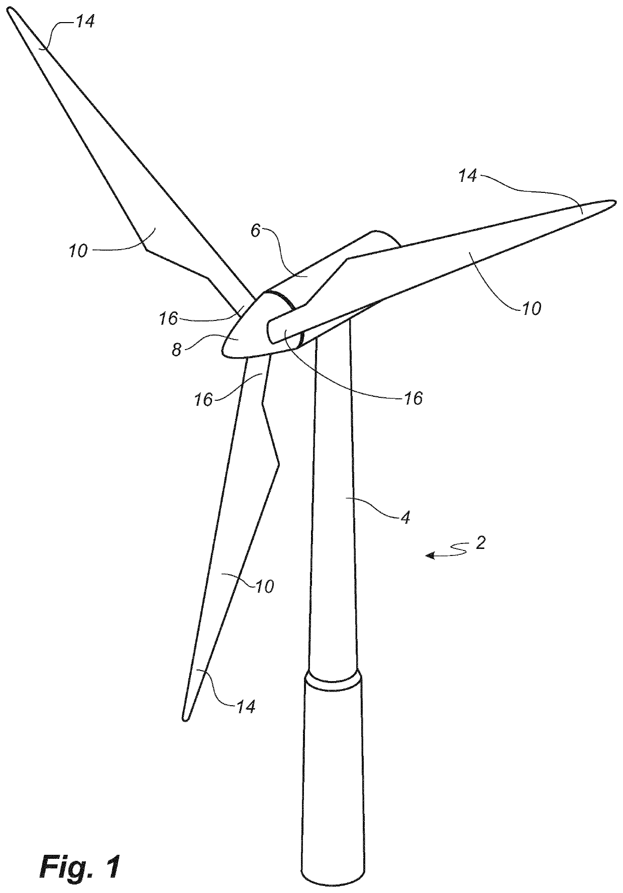 Wind turbine blade with a trailing edge spacing section