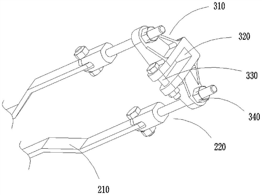 Universal strain clamp anti-falling external member and installation method