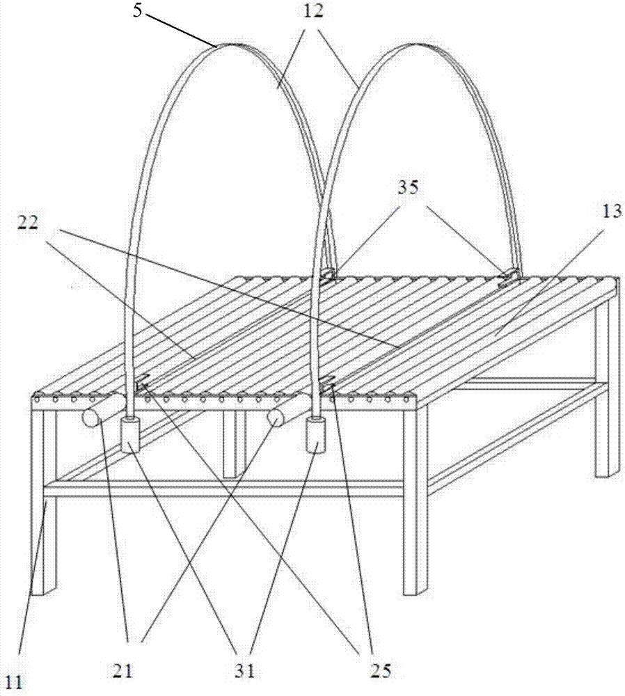 Plate turnover machine