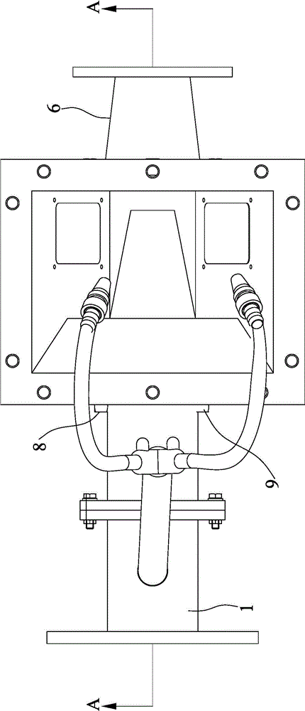 Gas-solid mixing accelerating chamber