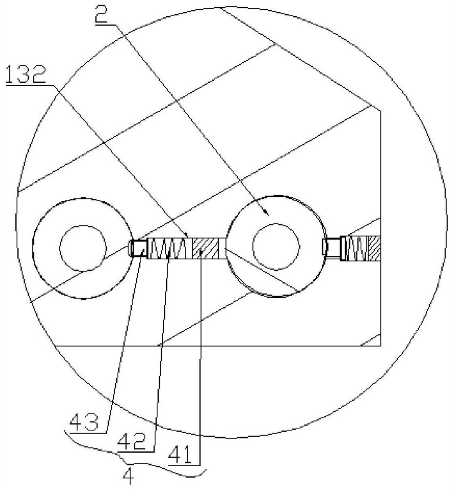 A self-adaptive yarn feeder capable of high-speed and smooth yarn output