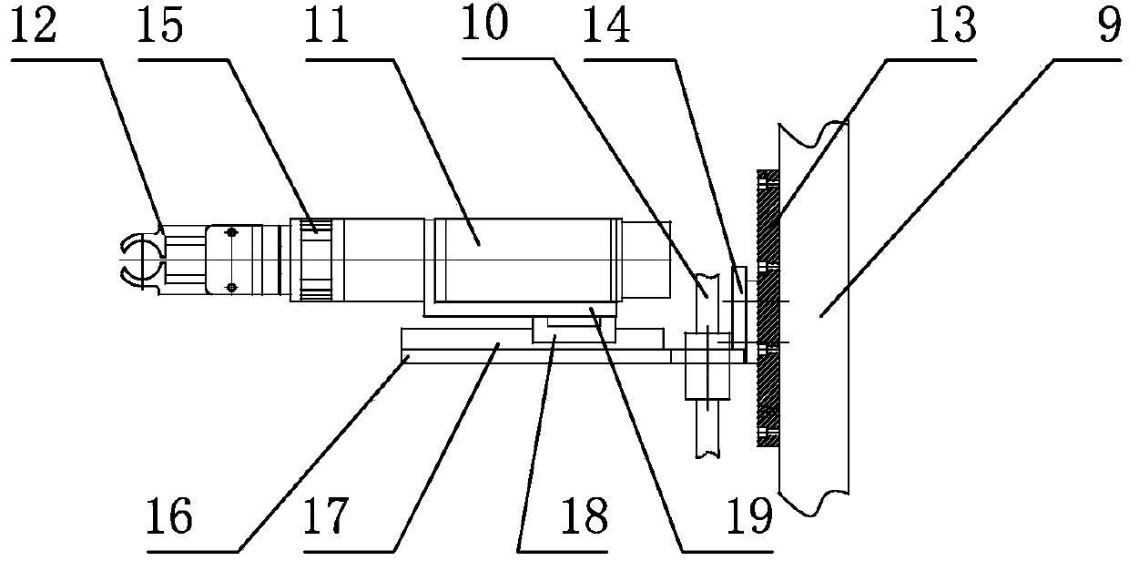 Automatic pipe insertion device