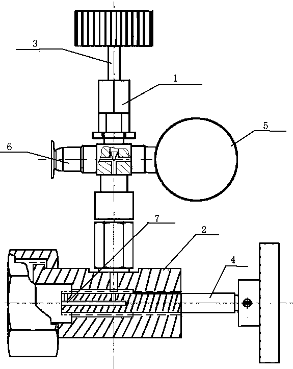 Multifunctional combined test valve for gas moisture and decomposer tests of transformer substation