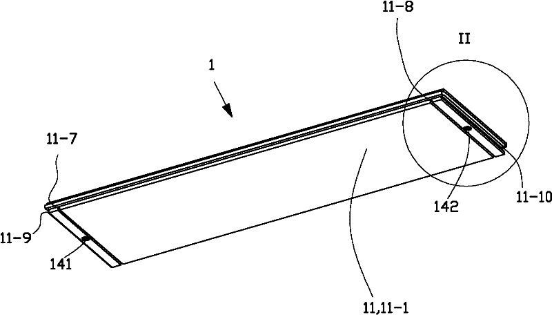 Self-heating floor system and self-heating floor thereof