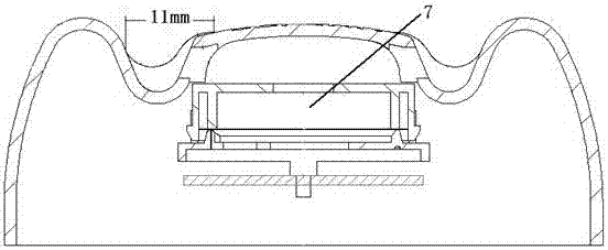 Outer cover structure capable of increasing sound decibel of sound and light alarm