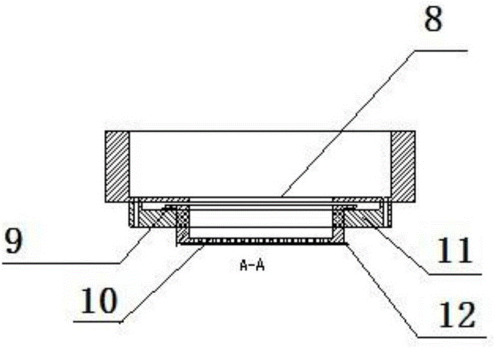 Large plastic part recycling processing device and processing method