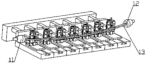 Sectioned shape-control and temperature-control three-dimensional thermal stretch bending forming device